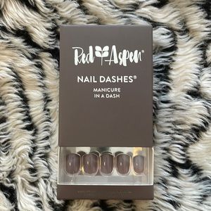 RED ASPEN Nail Dashes